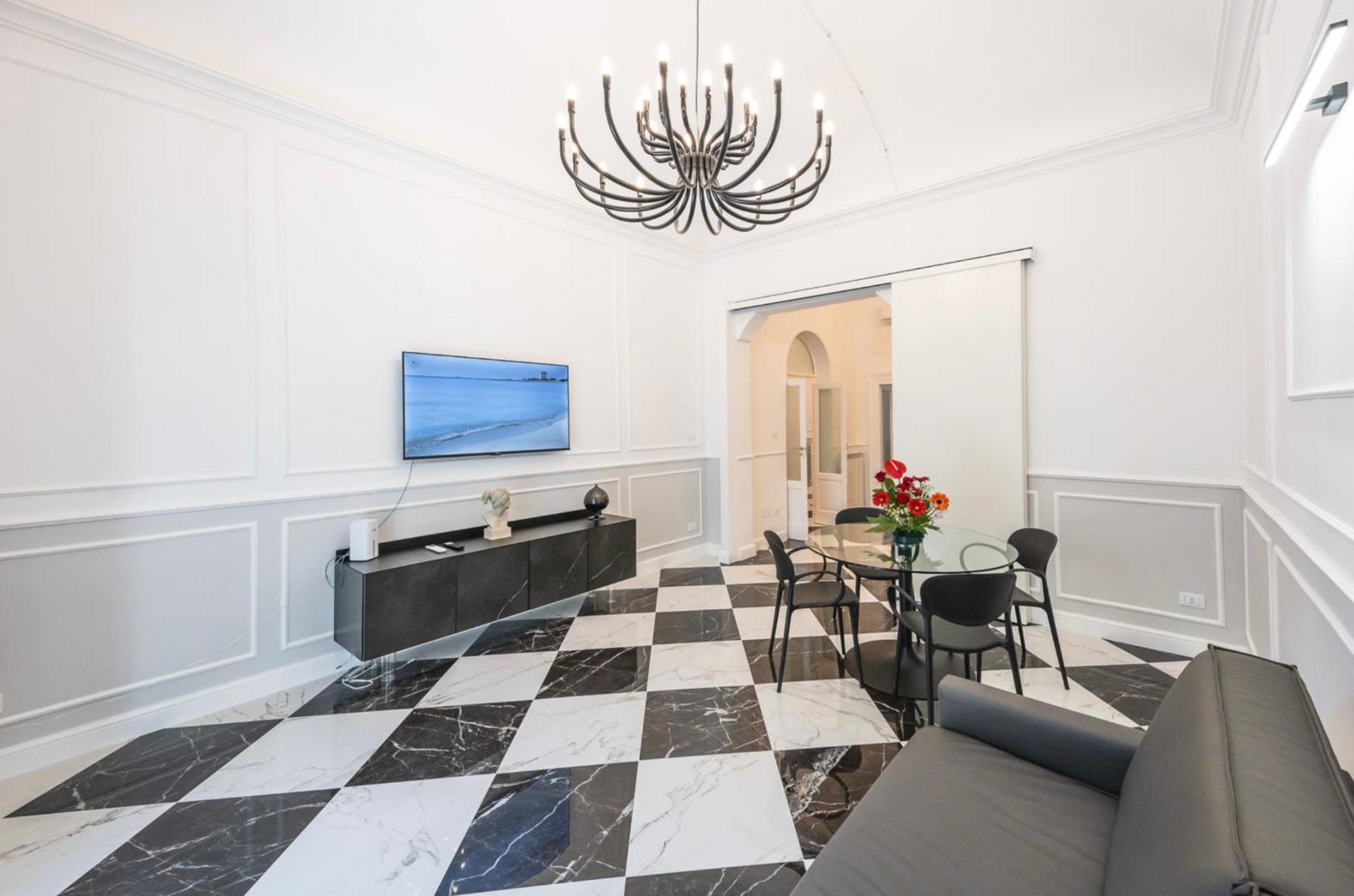 Nitti 76 Luxury Apartment Taranto Esterno foto